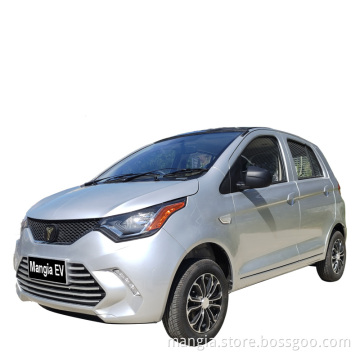 2023 Auto elettrica a 4 ruote a 4 ruote a caldo per guida per adulti realizzati in Cina con auto elettrica solare a basso prezzo